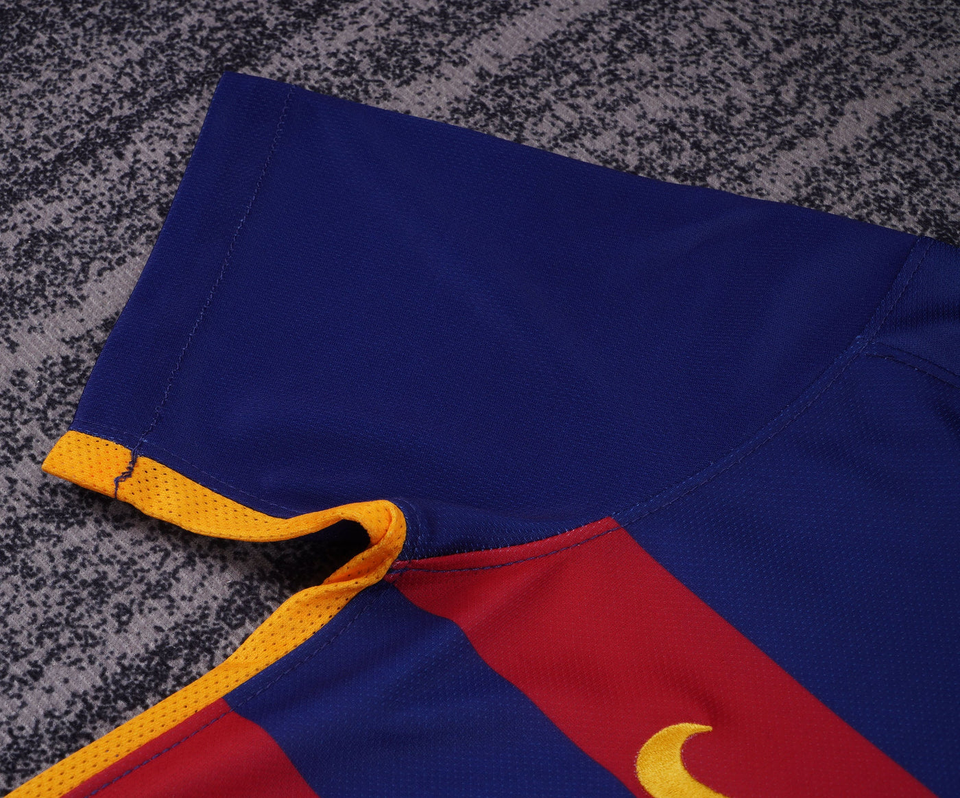 Barcelona 15/16 Children's Home Retro Set