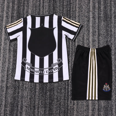 Newcastle 97/99 Children's Home Retro Set