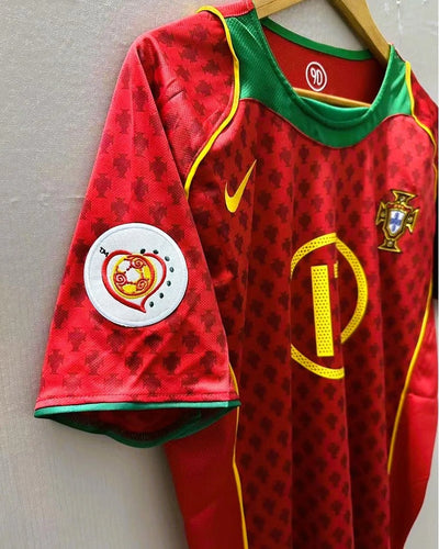 Portugal 04/05 Home Retro Shirt - C. RONALDO #17 (+Patches)