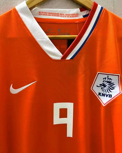 Netherlands 08/09 Home Retro Shirt - VAN NISTELROOY #9 (+Patches)